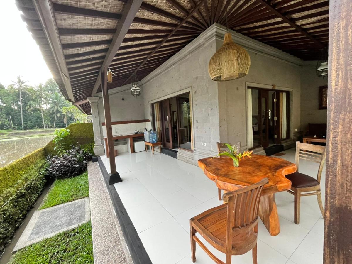 Intan Villa & Suite Ubud エクステリア 写真