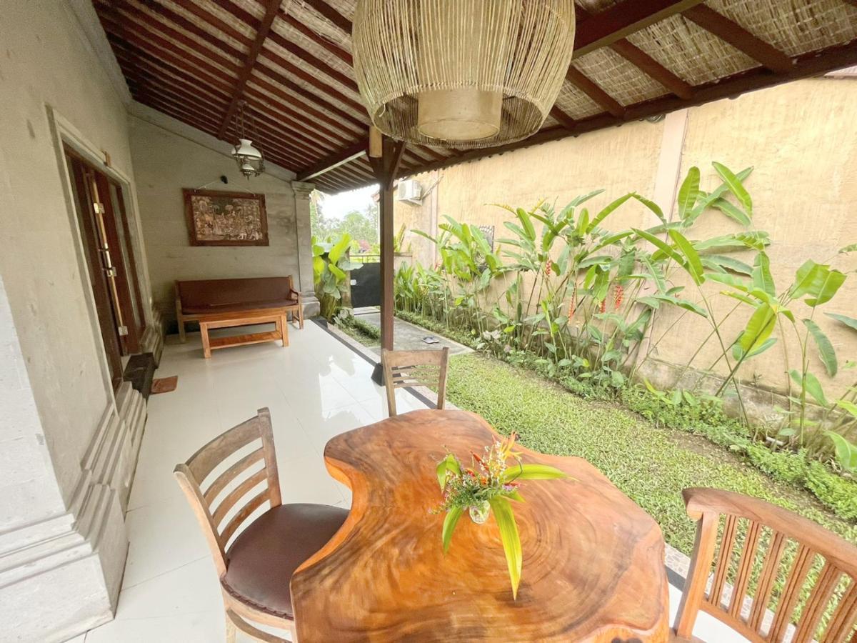 Intan Villa & Suite Ubud エクステリア 写真