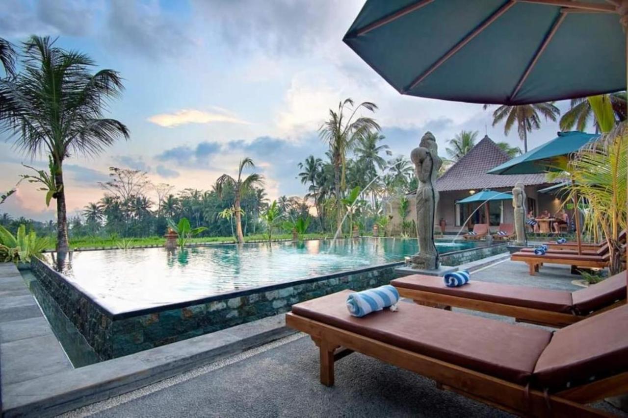 Intan Villa & Suite Ubud エクステリア 写真