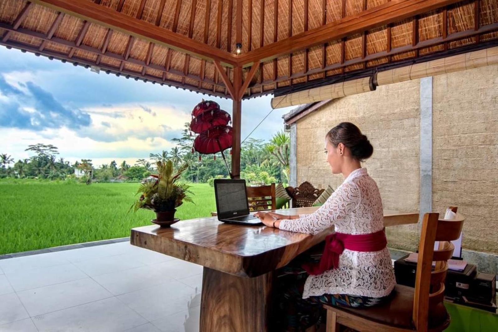 Intan Villa & Suite Ubud エクステリア 写真